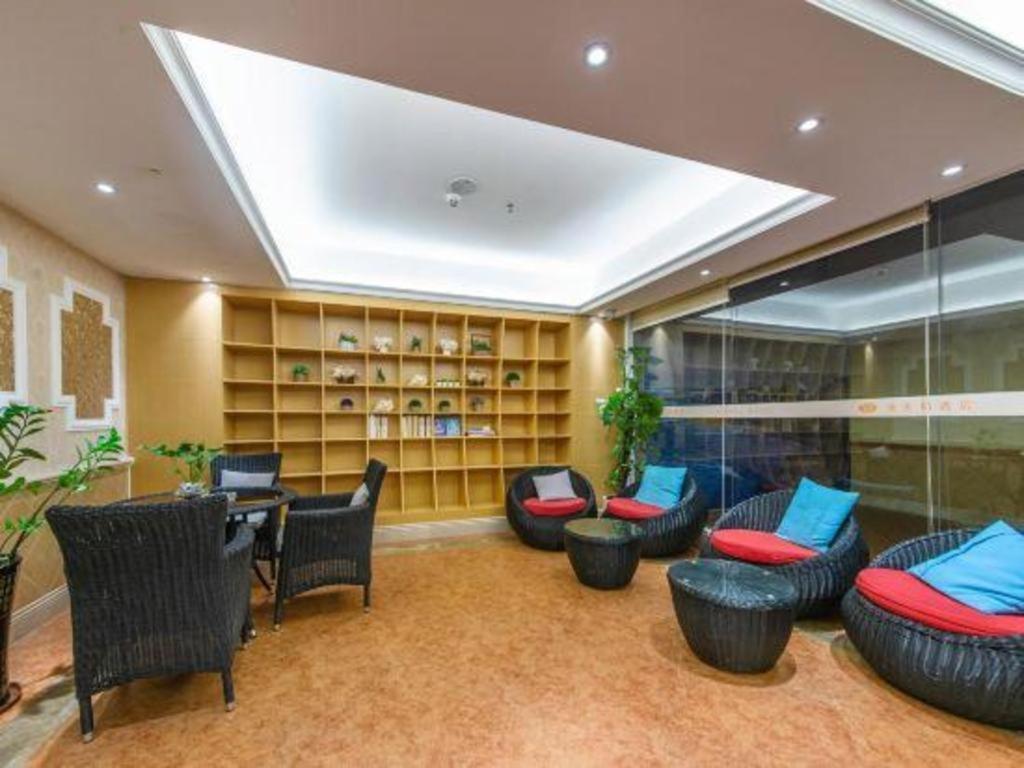 Vienna Classic Hotel Guangdong Yangxi Moon Bay Exterior foto